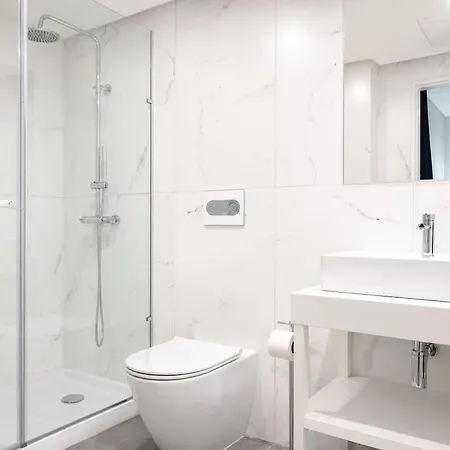 Spacious 2 Bedrooms With 2 Bathrooms - Historic Center - Ac Apartman
